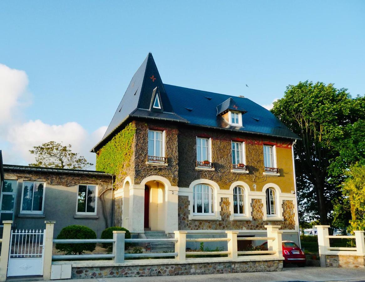 Apartment Du Marais A La Lessay